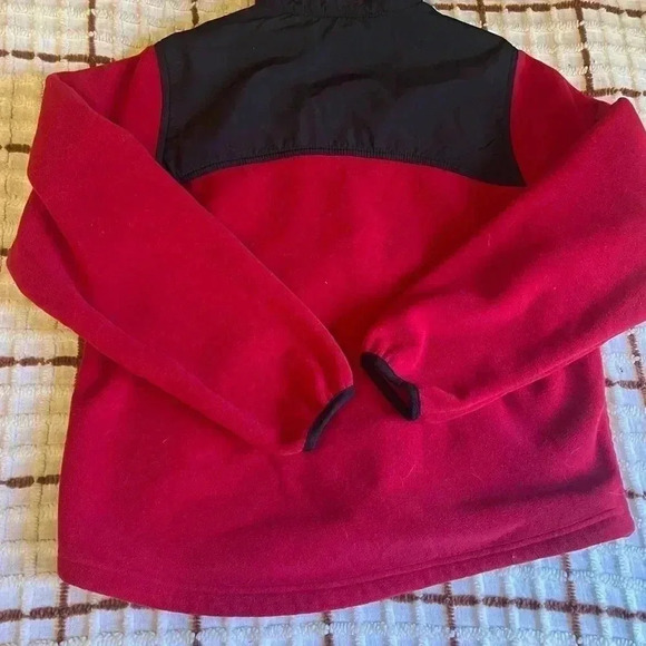 Vintage Women’s Size Medium Red  and Black Fleece Zip Up - Picture 5 of 5